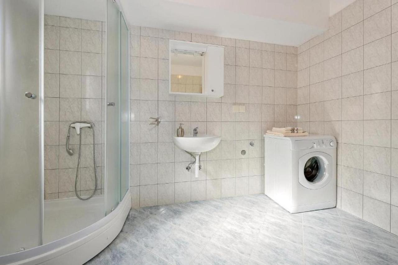 Villa Annaleah Dubravice Extérieur photo